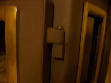 [Hearth.com] The door is tight when closing it.