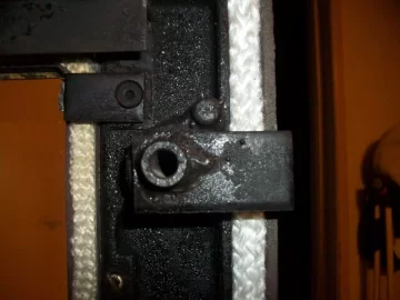 [Hearth.com] The door is tight when closing it.