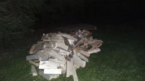 [Hearth.com] scrounged woodpile pics