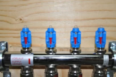 [Hearth.com] Plumbing shop infloor loop off of buffer tank