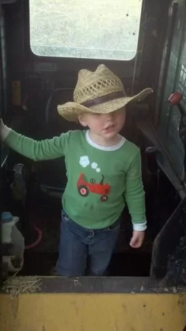 [Hearth.com] Farmer Dylan