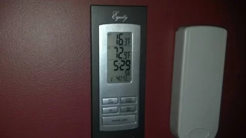 [Hearth.com] 50,000 BTUsâ€”Heats up to 2,300 square feet WHY DO WE SUFFER THESE EXAGGERATIONS