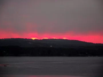 [Hearth.com] Weird Sunrise