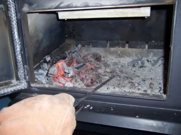 [Hearth.com] Empty ashes from a hot stove pics.