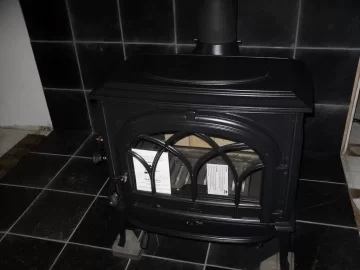 [Hearth.com] Cleaning Jotul "Blue/Black"