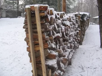 [Hearth.com] Got some more stacking done today.