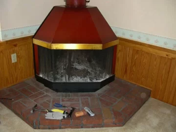 [Hearth.com] Who made this?
