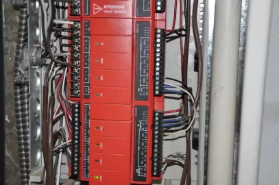 [Hearth.com] Wiring a honeywell aquatstat to a controller for DHW