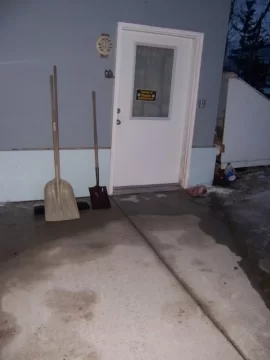 [Hearth.com] 43Â°, finding the driveway: It's "Black", pics