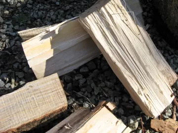 [Hearth.com] Is this Ash?  Never had any before.