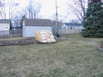 [Hearth.com] Does This Wood Pile Make My Ash Look Big