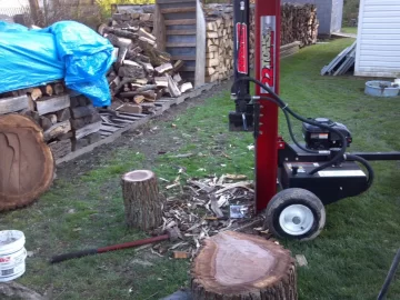 [Hearth.com] started splitting the walnut