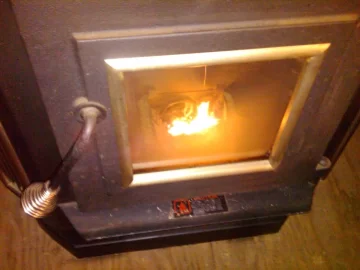 [Hearth.com] Englander 25-PDV Hopper Feeding Efficiency