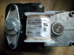 Englander 25-PDV  5 yo Merkle Korff Ind Top Auger Motor quits after long warm up
