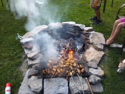 Hot wings on the firepit
