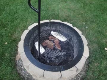 [Hearth.com] Hot wings on the firepit