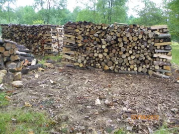 [Hearth.com] Finally got wood stacked.