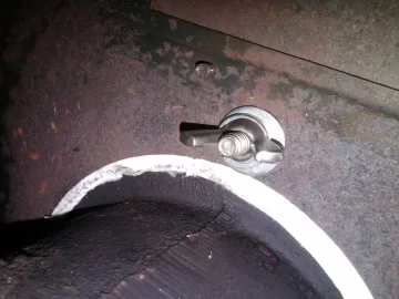 [Hearth.com] Anyone snap their left Burn Pot bolt on a Quadrafire Santa Fe?