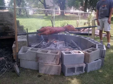[Hearth.com] Pig Roast pics