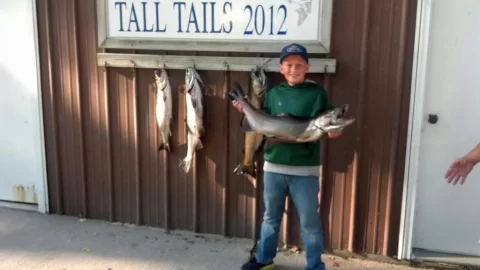 [Hearth.com] Salmon fishing on Lake Michigan