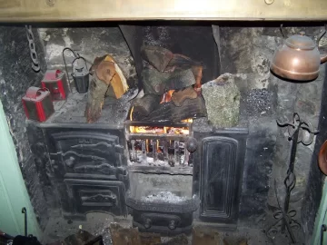 [Hearth.com] out with the old hob...................