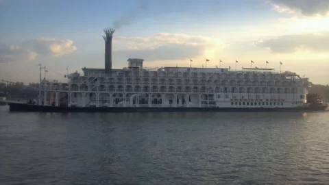 [Hearth.com] North bound on the Mississippi