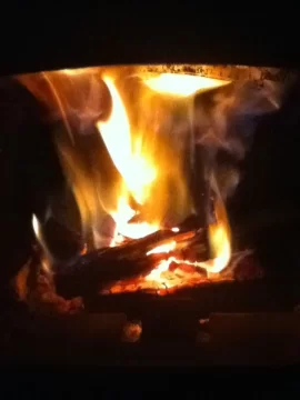 [Hearth.com] Started An Early Shoulder Season Fire