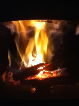 [Hearth.com] Started An Early Shoulder Season Fire