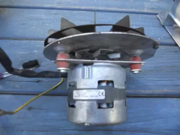 [Hearth.com] Cleaning the Motors