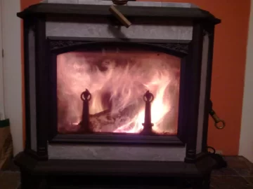 [Hearth.com] Another PH shoulder season fire...