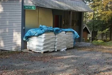 [Hearth.com] Pellet Pig Proof!