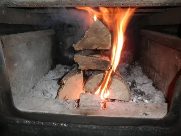 [Hearth.com] Shoulder Season Burning in a large"er" sized stove