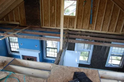 [Hearth.com] Construction of an old southern plantation house after lightning struck it.