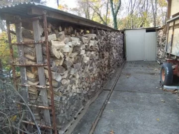 [Hearth.com] Wood racks finally full (pics)
