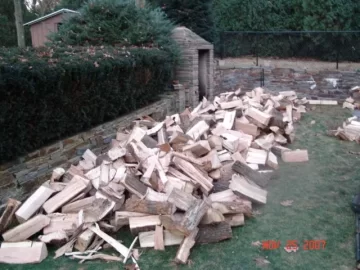[Hearth.com] Holz Haufen (hauzen) or straight rows of wood?