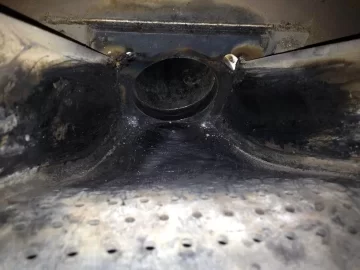 Clean chute Firebox.jpg Clean chute Firebox.jpg