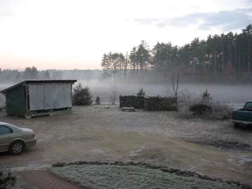 [Hearth.com] Frost and fog on the bogs..