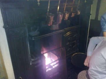 [Hearth.com] Country pub & range.