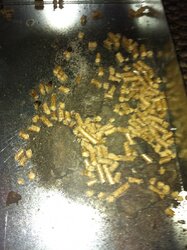Ashpan with pellets
