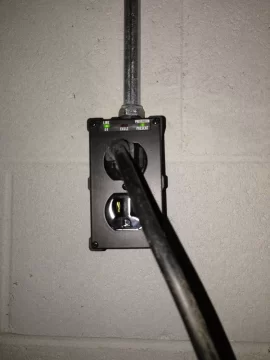 surge protector.jpg