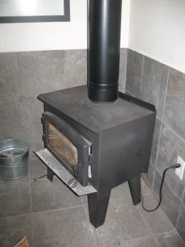[Hearth.com] Help...i'm cold and cannot figure out what's wrong w/ this wood stove