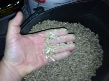[Hearth.com] Newbie with first bag of bad? pellets.
