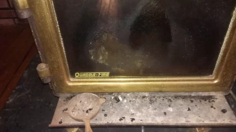 [Hearth.com] Pics of stove and chimney - thoughts?