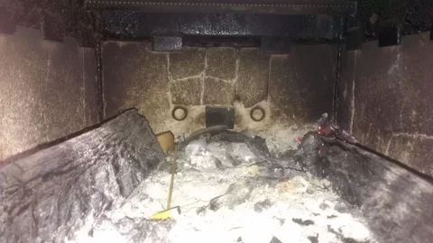 [Hearth.com] Pics of stove and chimney - thoughts?