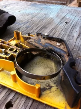 [Hearth.com] Help with a poulan 5020 clutch cover?