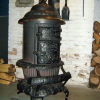 Round-oak-stove-002