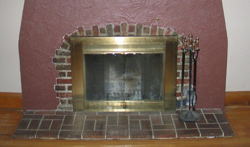 800px-Fireplace