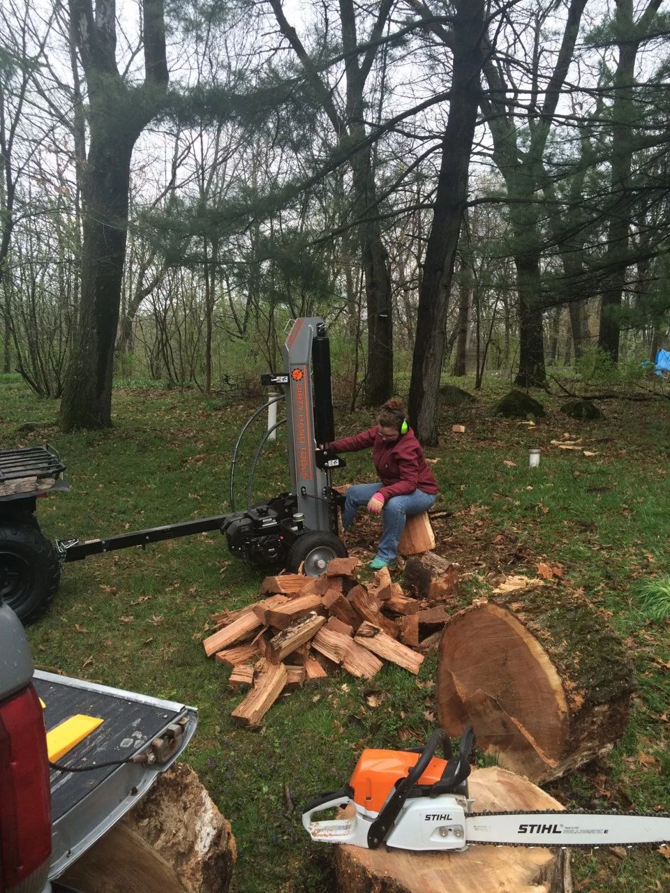 DHS 27-Ton splitting Red Oak