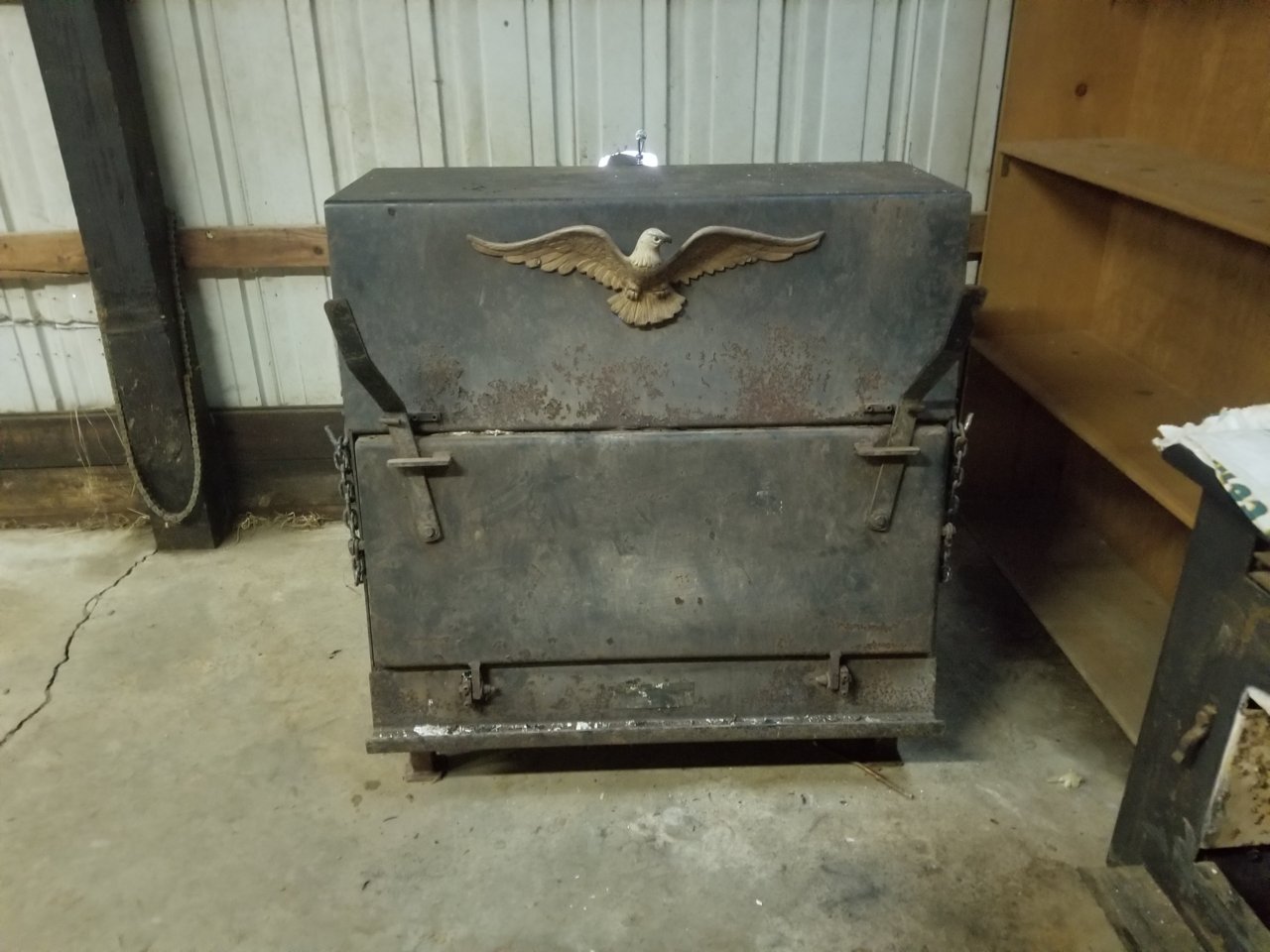 What brand wood stove is this?