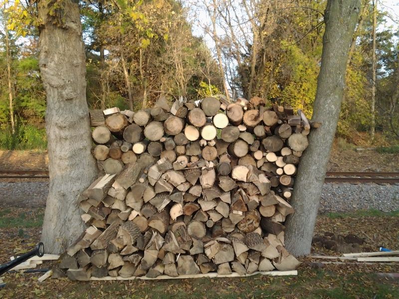 [Hearth.com] New Barrel Stove in New Greenhouse and Free Wood Scrounge